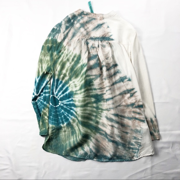 Whisper & Glow Tie Dye Button Down Top - Picture 2 of 8